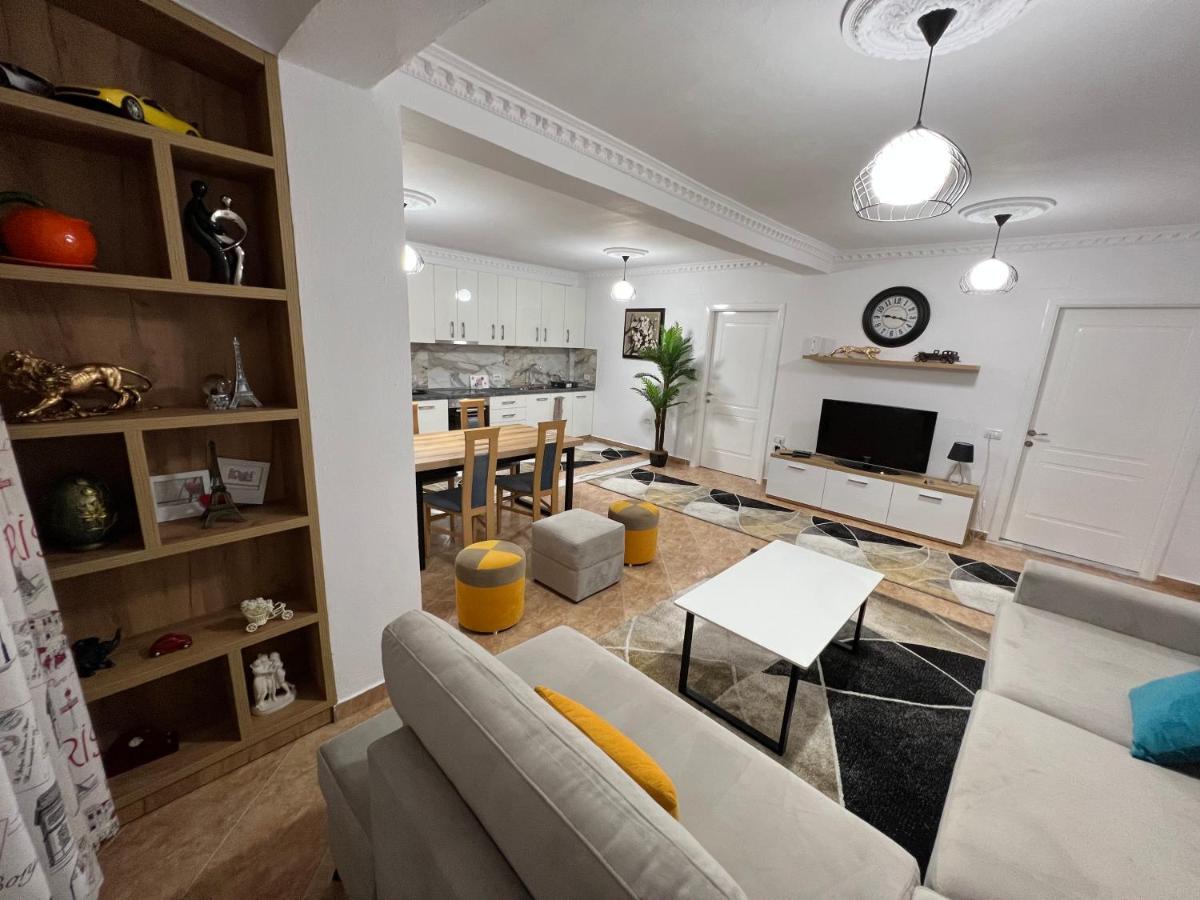 Daily Rent Apartment City Center Elbasan 6 Extérieur photo