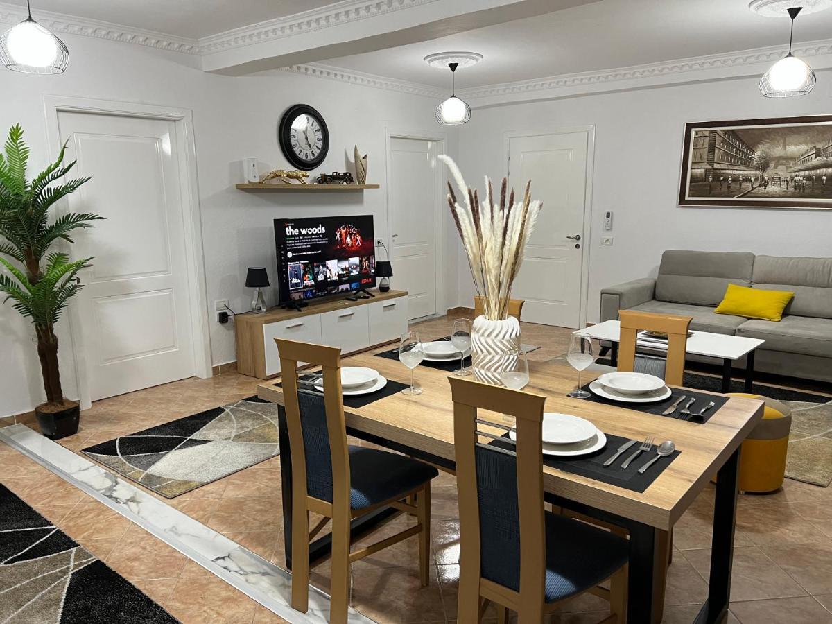 Daily Rent Apartment City Center Elbasan 6 Extérieur photo