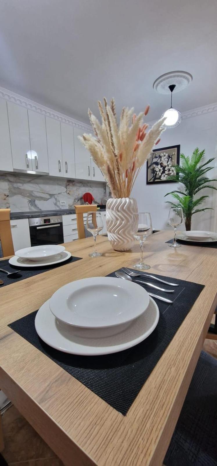 Daily Rent Apartment City Center Elbasan 6 Extérieur photo